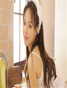 美女张开腿让我了一夜